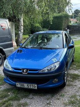 Peugeot 206, 1.1