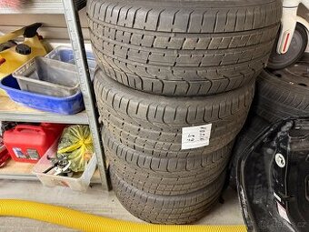 255/40 R19 - sada 4 ks zánovních letních pneu