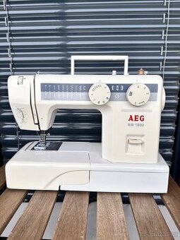 Prodám elektrický šicí stroj AEG NM 1800.