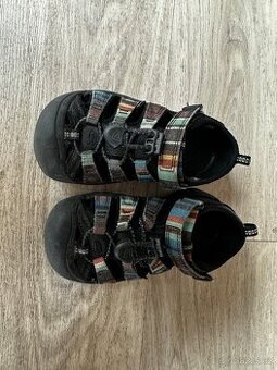 Sandály Keen vel 27/28
