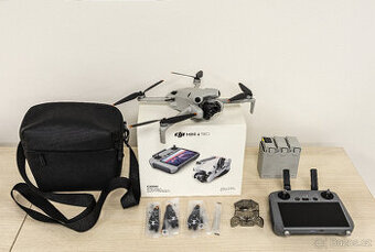 DJI Mini 4 Pro Fly More Combo