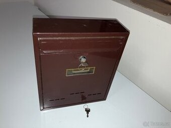 Poštovní schránka plech