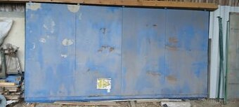 Prodám zánovní zateplená vrata 4 x 4 m