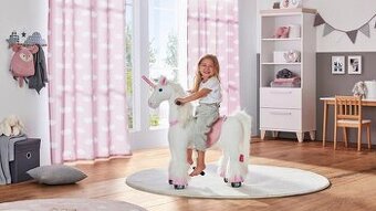 dětský jezdící koník