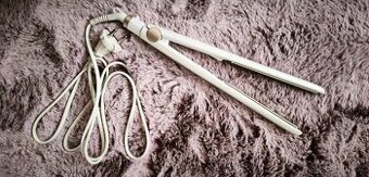 Žehlička na vlasy ECG