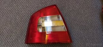 Zadní levé světlo Škoda Octavia