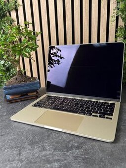 MacBook Air M2 TOP