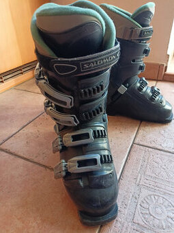 prodám dámské lyžáky Salomon 39