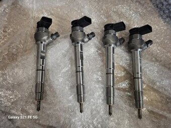 VSTŘIKOVAČE 05L130277P  2.0TDI EVO