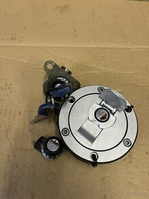 sada zámků na KTM 990 SD