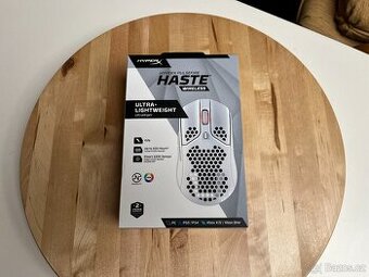 HyperX Pulsefire Haste Wireless – Bílá