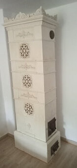 Historická kachlová kamna