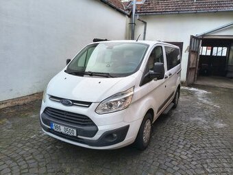 Tourneo Custom 2,2, 92 kW, koupeno v ČR