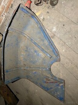 Levý blatník Zetor 3011