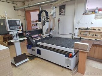 CNC frézka T12-1212 ATC