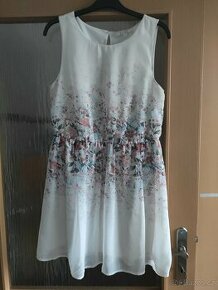 Letní šaty v. 38