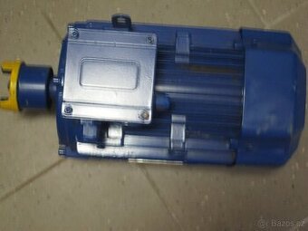Elektromotor nepoužitý ACY 100 L - 2/ HE.