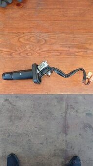 Man tgl páčka světel,stěračů