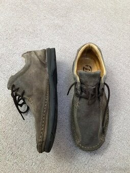 Pánské semišové boty Baťa – vel. 40, málo nošené