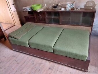 Dřevěná válenda / postel