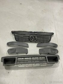 VW Transporter T5 - mřížky, lišty předního nárazníku