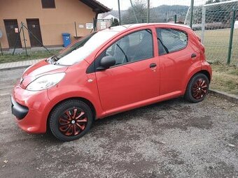 107 1.0ccm 50kw 2007 124.000km motor toyota