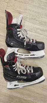Hokejové brusle Bauer Vapor Junior 37,5