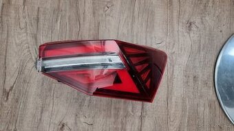 Škoda Karoq lift 57A945208C zadní pravé vnější světlo LED