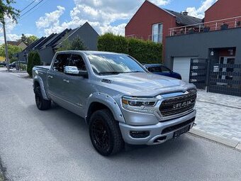 DODGE RAM 1500 LIMITED OFFROAD PAKET