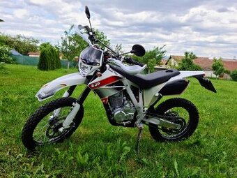 Enduro AJP PR3 240 (6/2018) - 1