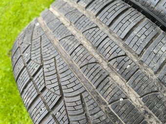 Pirelli 275/40/19