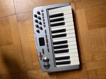 Maudio Oxygen 8 V2 - midi klavesnice