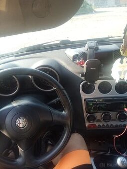 Alfa roameo 1.9 85 km - 1