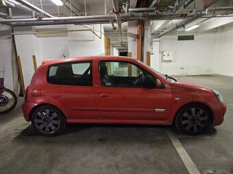 Clio RS (182) Cup perfektní stav pravostranné