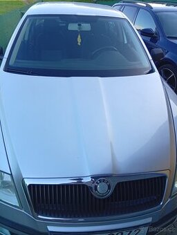 Prodám kapota na škoda Octavia 2, maska, stříbrná metalíza