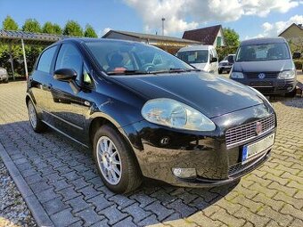 Fiat Punto Grande 1,2i ,1.majitel ,koupeno v ČR