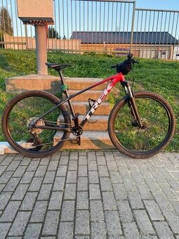 Trek Marlin 6 Gen 2, velikost M/L