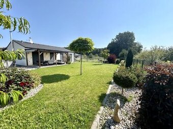 Atraktivní Dřevostavba v obci Smržov 15 km od Hradce Králové