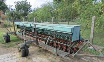 Koupím diskový secí stroj .