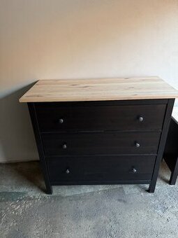 Komoda IKEA Hemnes se 3 zásuvkami - černohnědá
