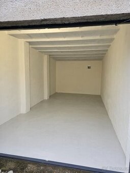 Pronájem garáže Plzeň Velenická.