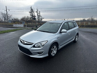 HYUNDAI i30 CW, 1.6 CRDi, r.v. 2011