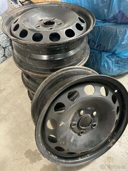 Disky kol 5x112 6Jx16H2 ET50 černé Audi A3 (8P) 2003 - 2012