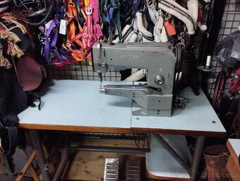 Šicí stroj Minerva