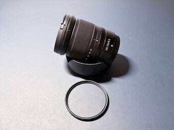 Nikon Z 24–70 mm f4 S + UV filtr Hoya HMC 72 mm