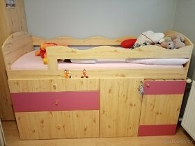 Dětská postel