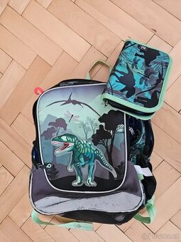 Prodám školní batoh Topgal + penál