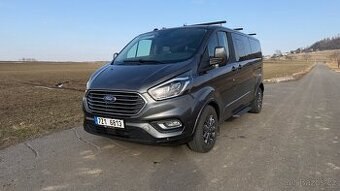 Ford Tourneo Custom - 1