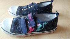 Plátěnky,kecky Peddy vel. 35