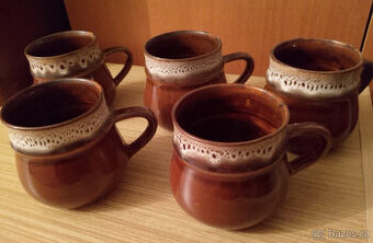 Sada 5 ks keramických hrnků 450 ml